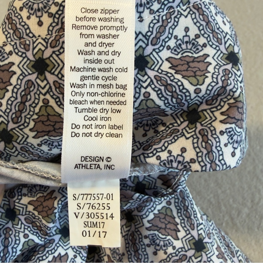 Athleta Women's Printed Drawstring Shorts, 2 Zipper Pockets Size 2 - Picture 8 of 12